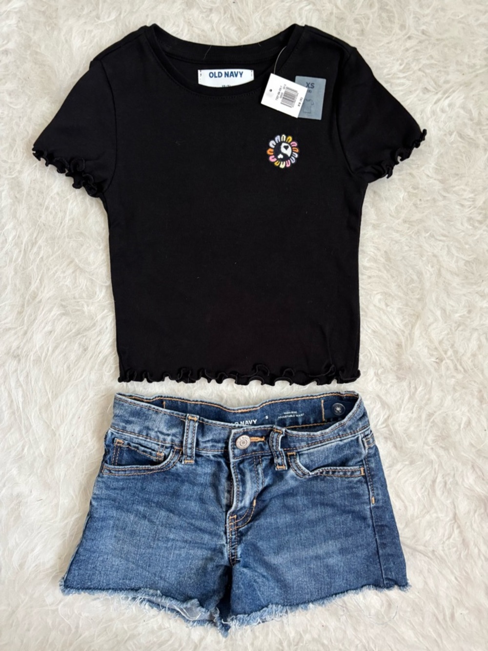 Old Navy Black Short Sleeve Tee with Colorful Peace Patch & Denim Shorts Set